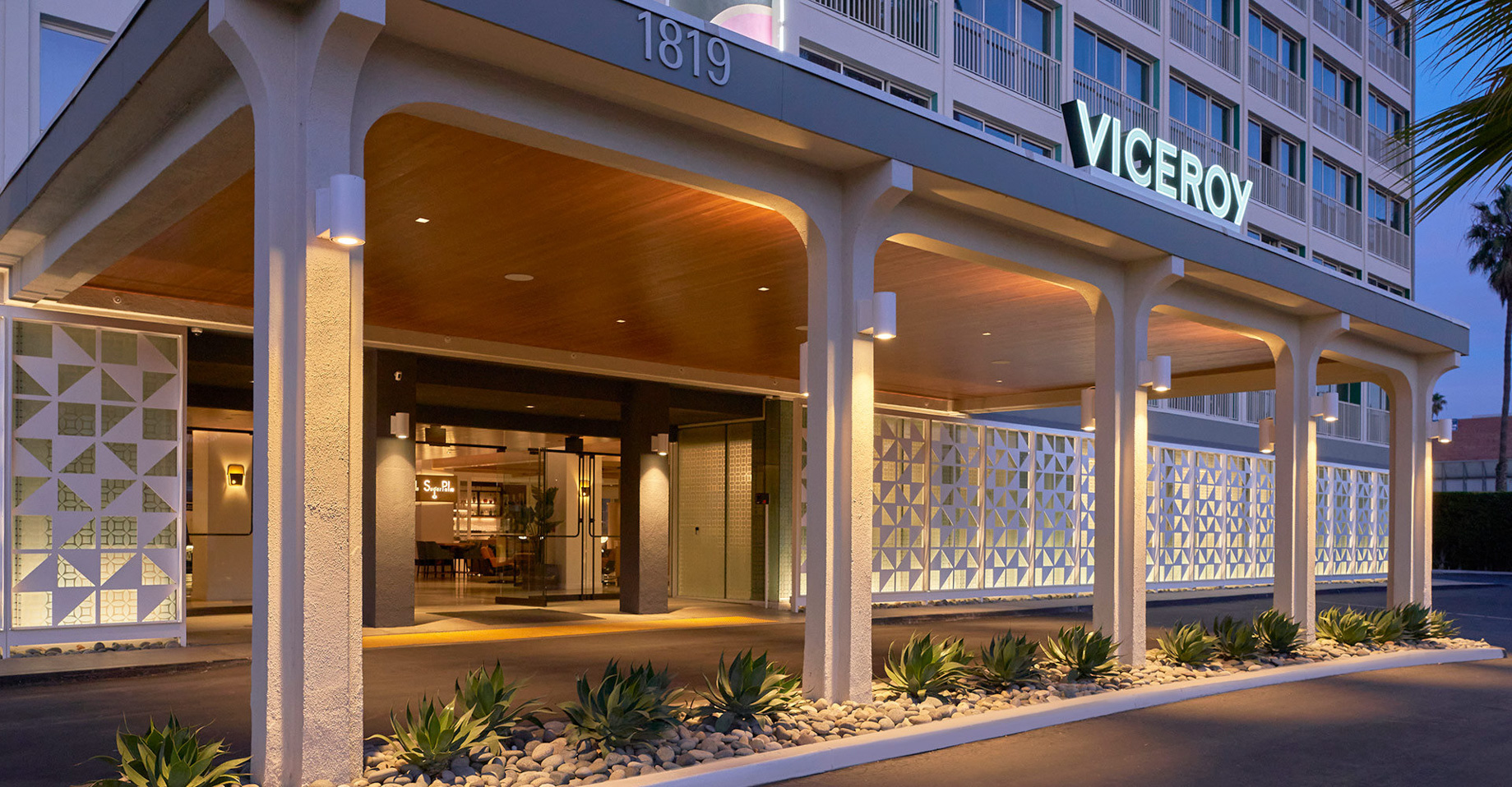 Viceroy Santa Monica Hotel – Santa Monica, CA, USA – Exterior Entrance