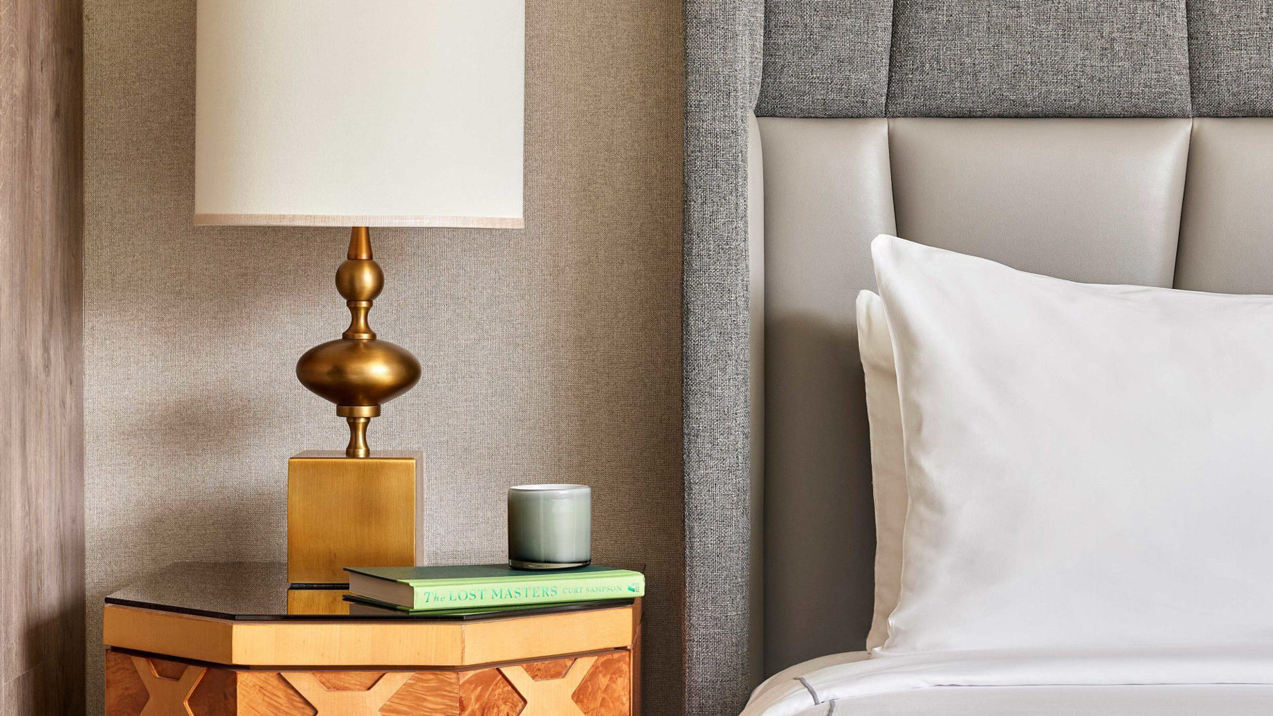 Viceroy Washington DC Hotel – Washington, DC, USA – Standard Queen Room Decor