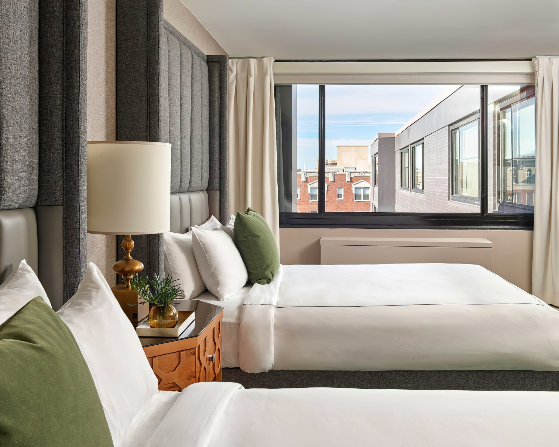 Viceroy Washington DC Hotel - Washington, DC, USA - Standard Two Queens Room