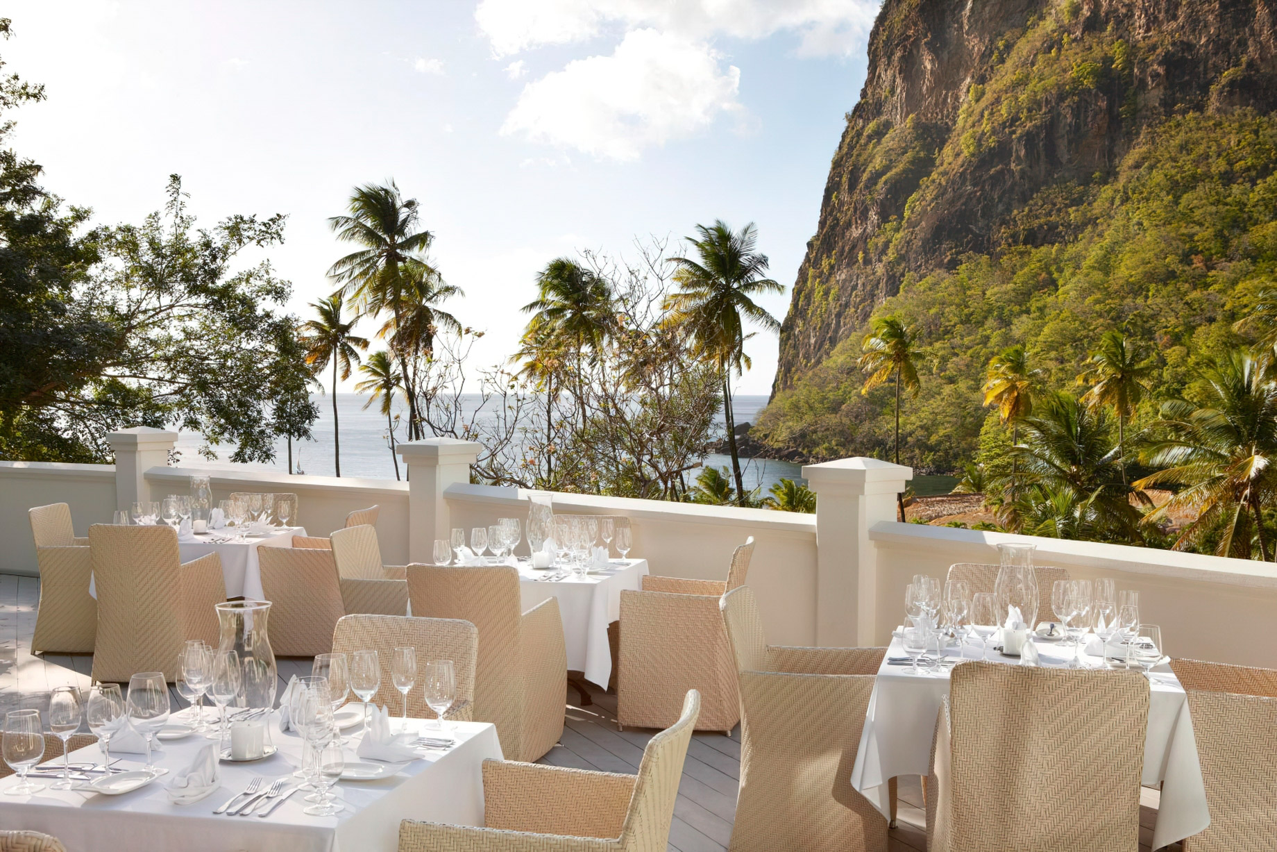 Sugar Beach, A Viceroy Resort – La Baie de Silence, Saint Lucia – Cane Bar Terrace