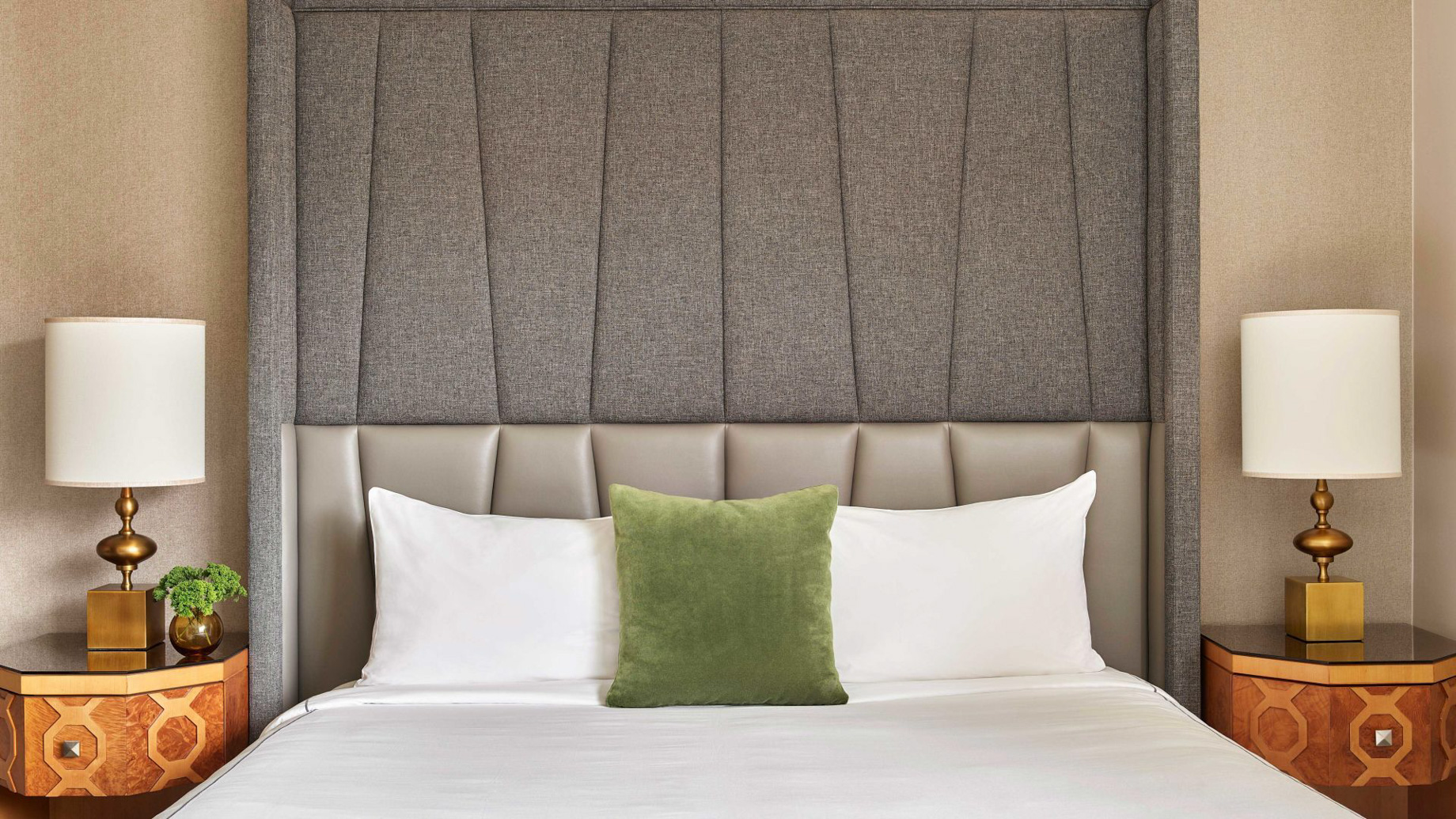 Viceroy Washington DC Hotel - Washington, DC, USA - Studio King Room Bed