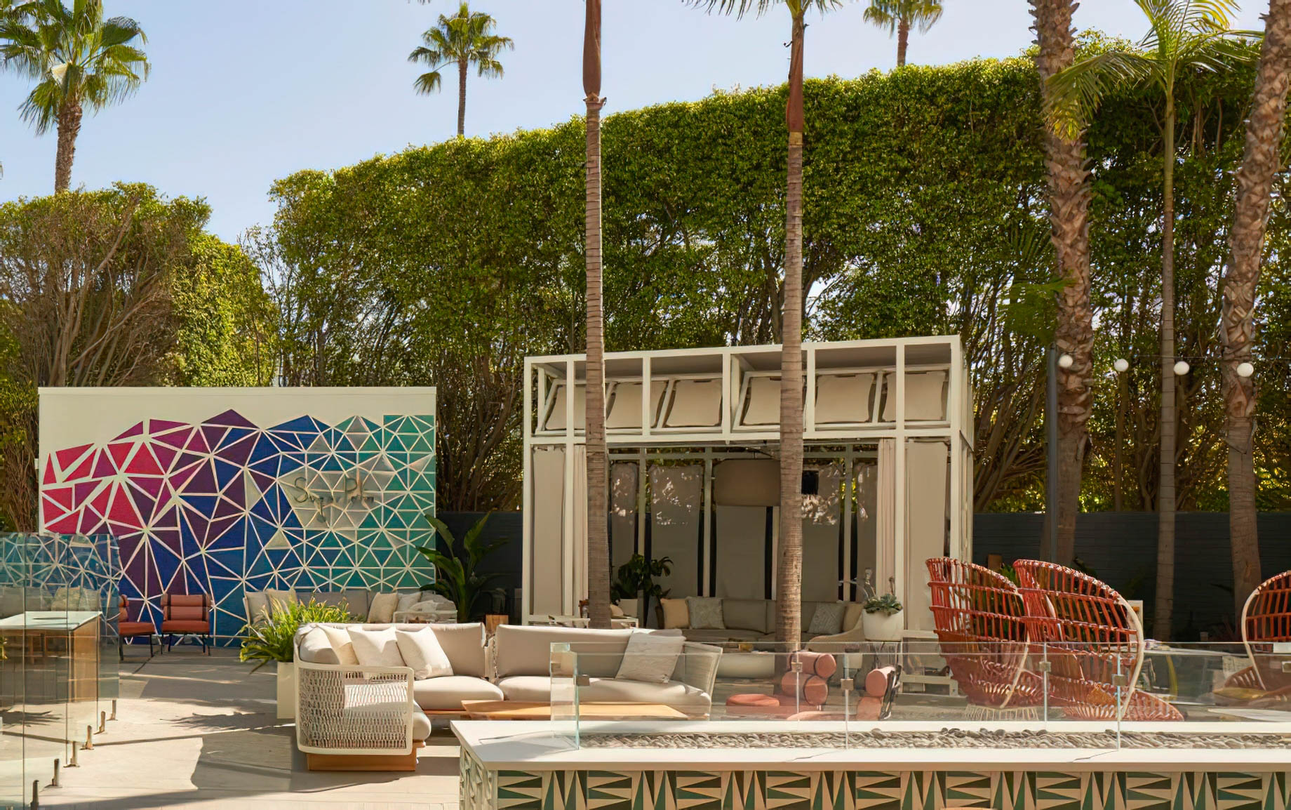 Viceroy Santa Monica Hotel - Santa Monica, CA, USA - Sugar Palm Ocean Avenue Terrace