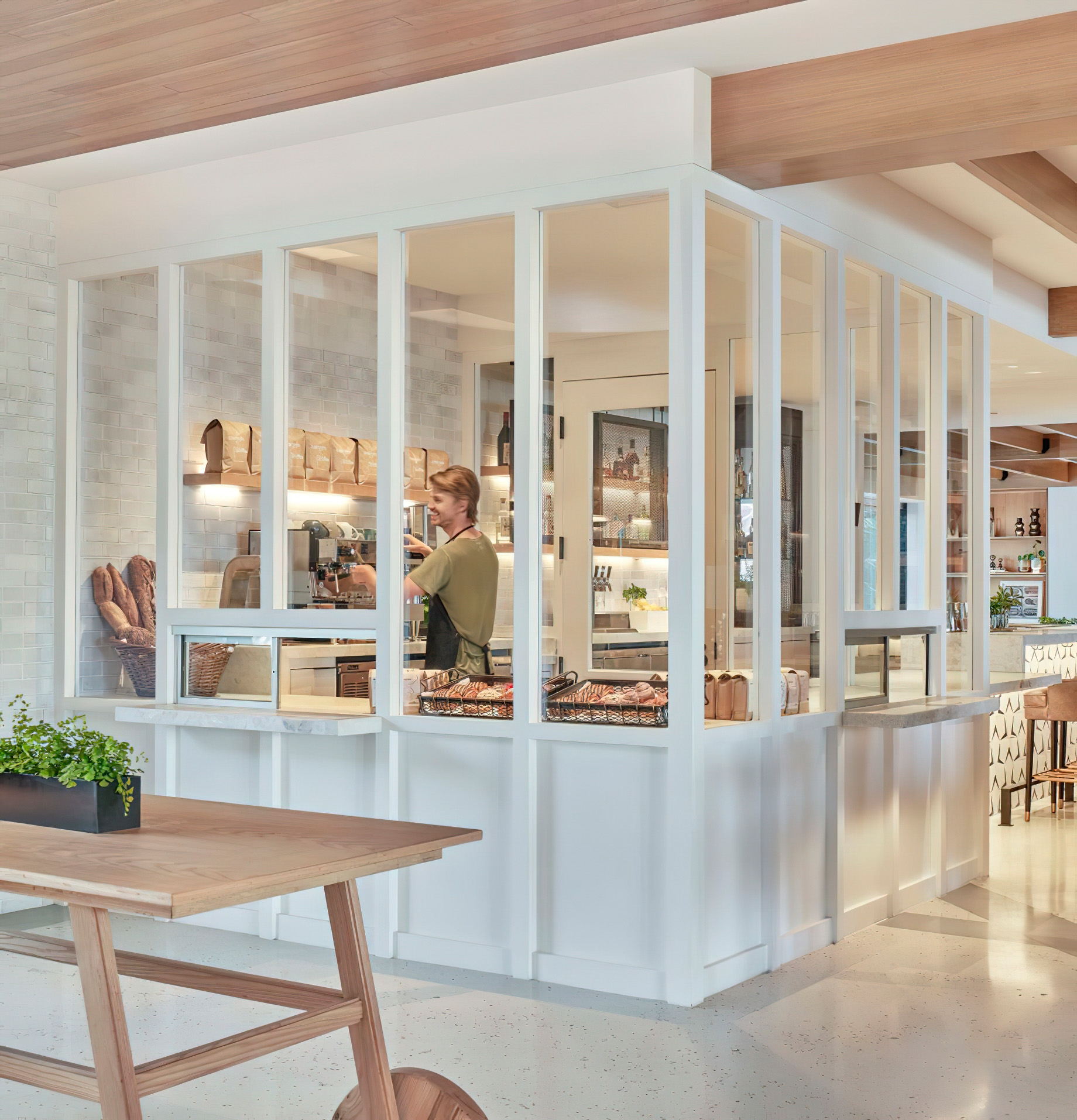 Viceroy Santa Monica Hotel - Santa Monica, CA, USA - Sugar Palm Ocean Avenue Cafe