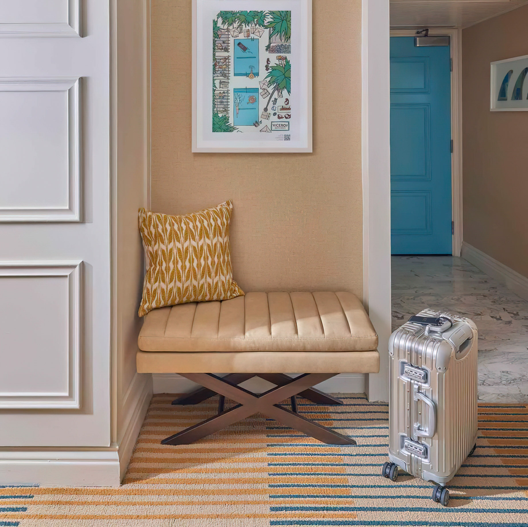 Viceroy Santa Monica Hotel - Santa Monica, CA, USA - Guest Room Lugguage Bench