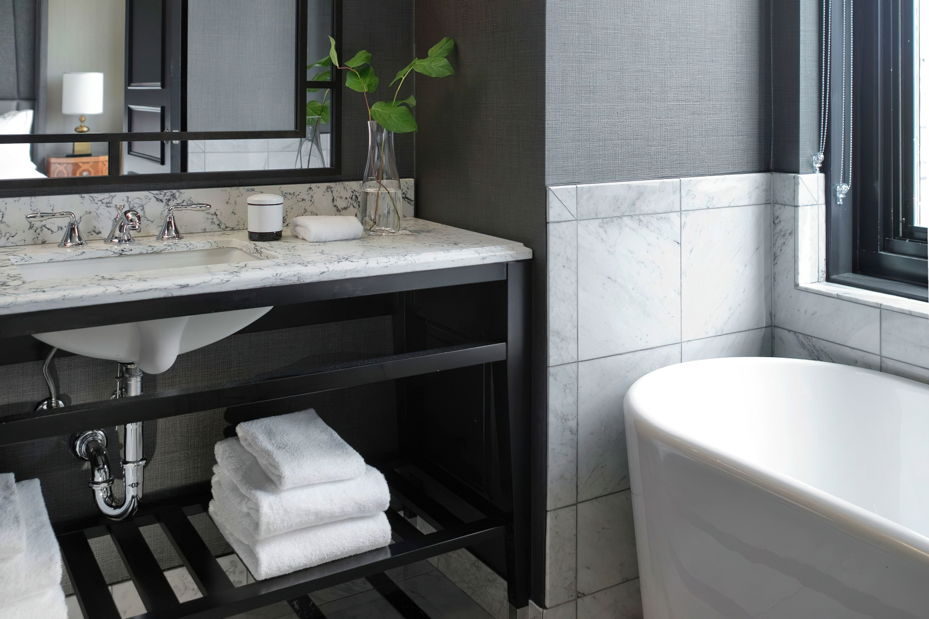 Viceroy Washington DC Hotel - Washington, DC, USA - Guest Suite Bathroom