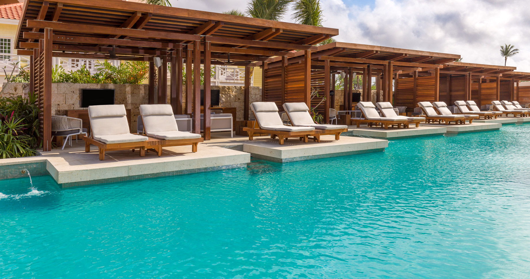 Hyatt Regency Aruba Resort & Casino – Noord, Aruba – Pool Deck Cabanas