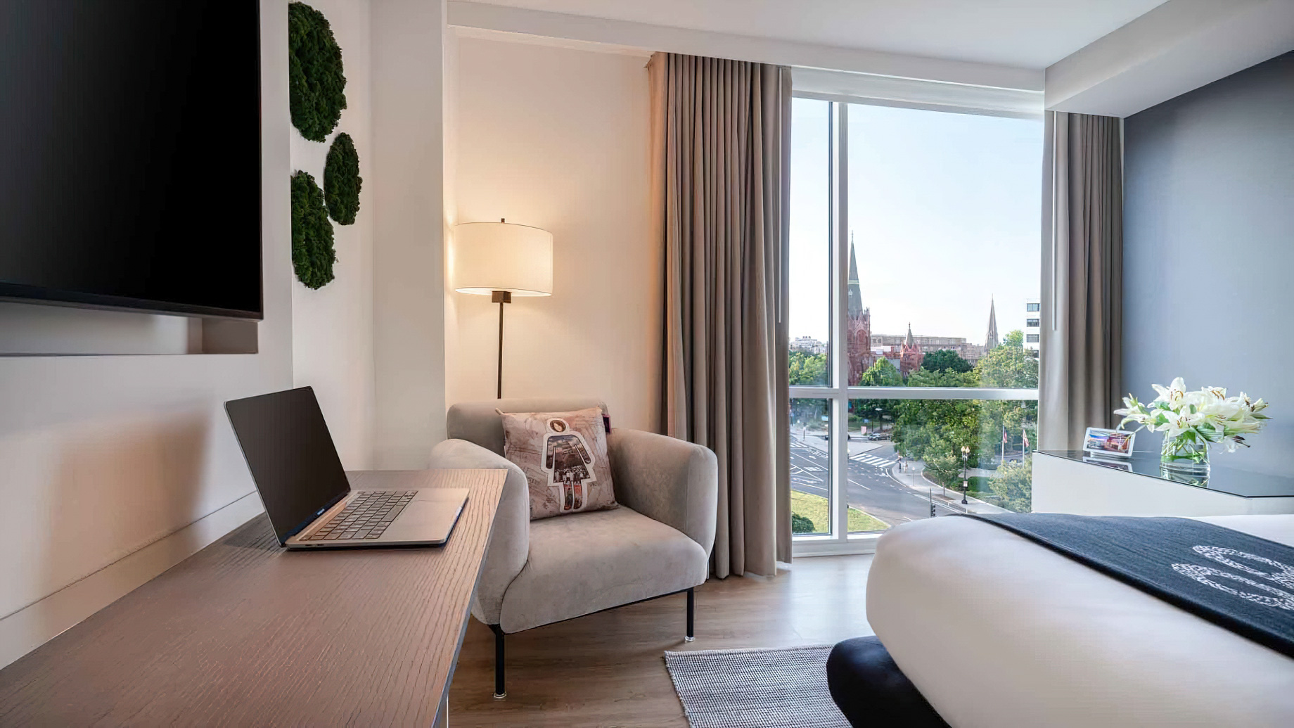 Hotel Zena, a Viceroy Urban Retreat – Washington, DC, USA – Zena Circle View King Room Desk
