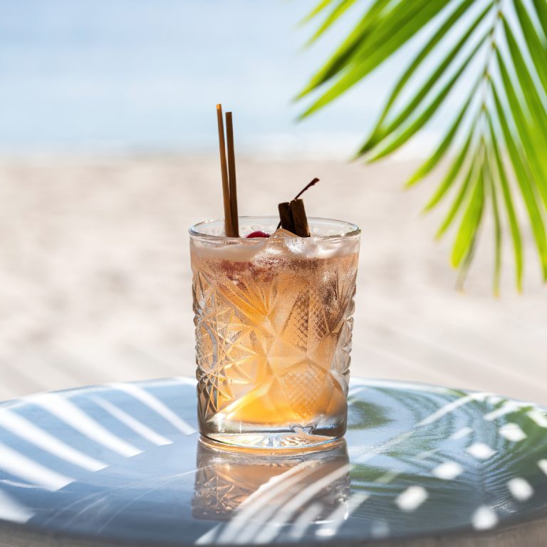 Sugar Beach, A Viceroy Resort – La Baie de Silence, Saint Lucia – Cocktail