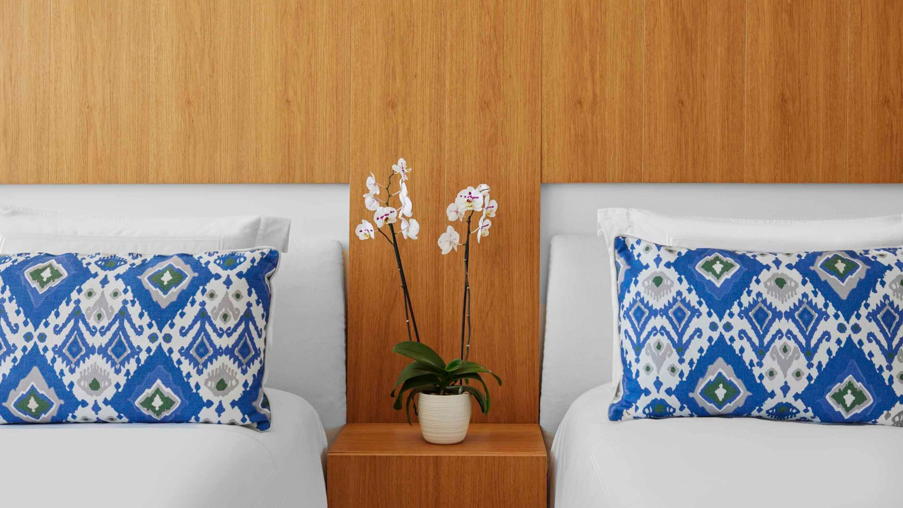 Viceroy Los Cabos Resort - San José del Cabo, Mexico - Partial Ocean View Two Double Bed Guestroom Decor