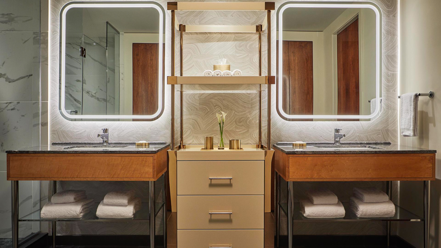 Viceroy Chicago Hotel – Chicago, IL, USA – Junior Suite Bathroom Vanity