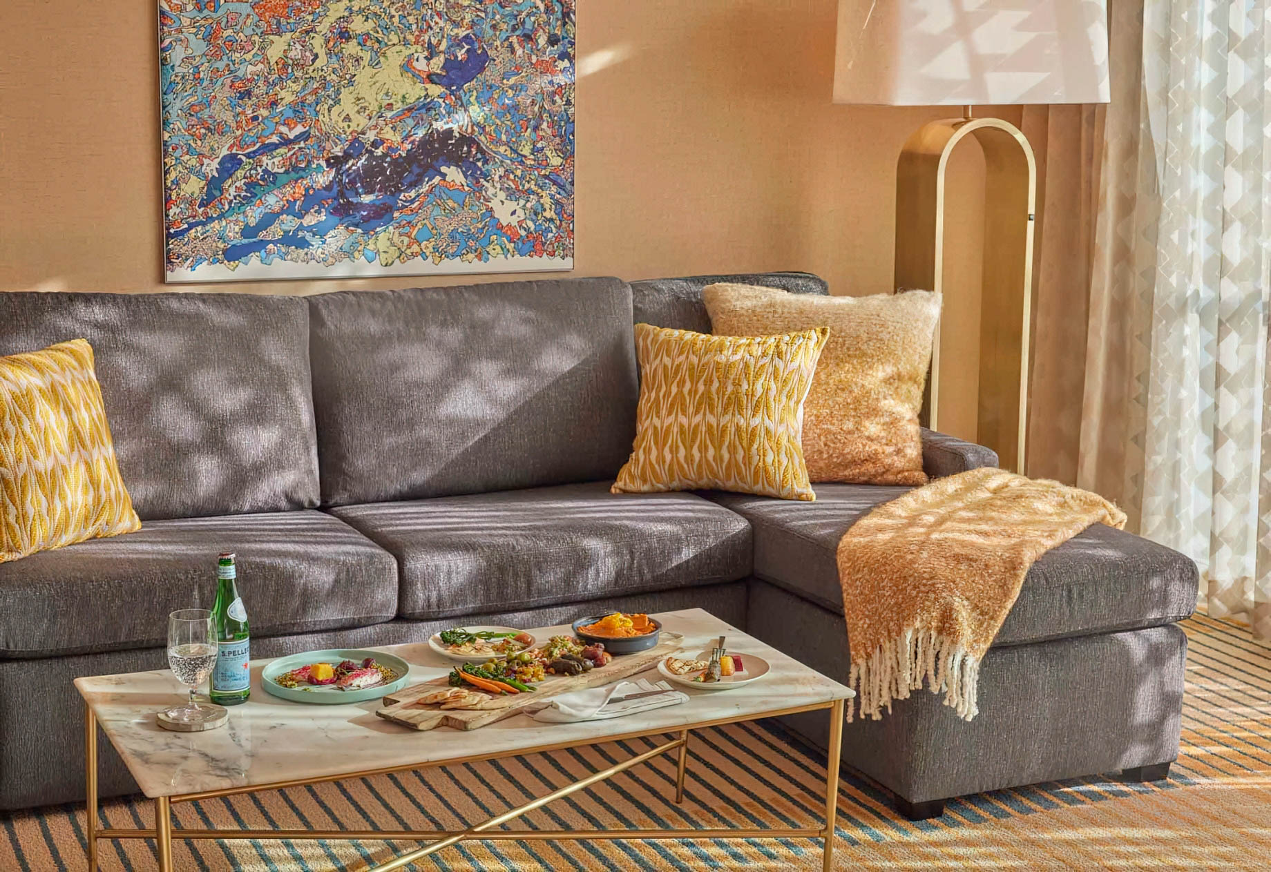 Viceroy Santa Monica Hotel - Santa Monica, CA, USA - Guest Room Dining