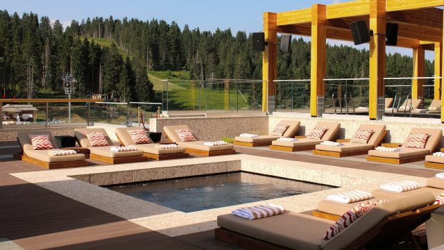 Viceroy Kopaonik Serbia Mountain Resort - Kopaonik, Serbia - Outdoor Whirlpool Terrace