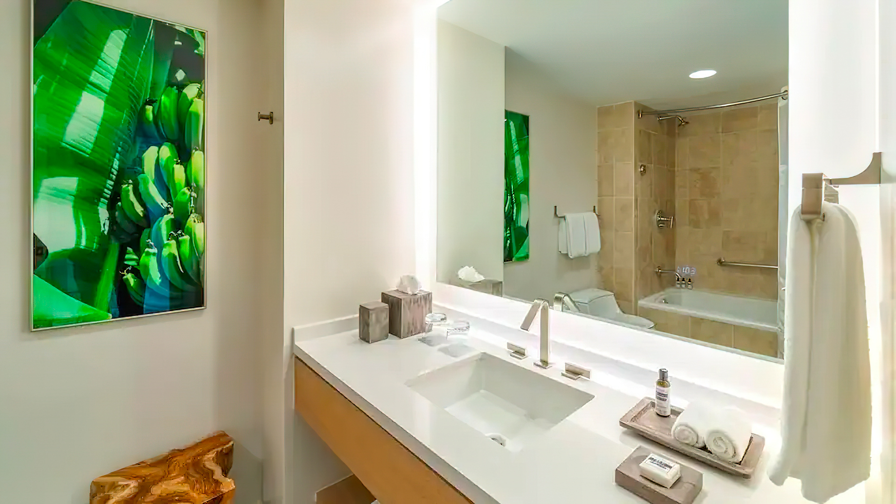 Hyatt Regency Aruba Resort & Casino - Noord, Aruba - Guest Suite Bathroom