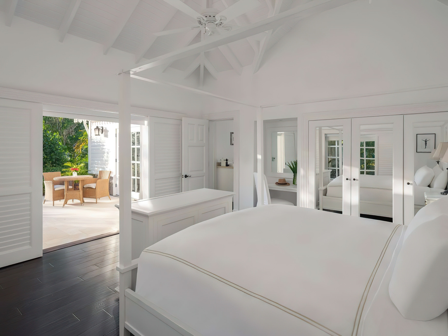 Sugar Beach, A Viceroy Resort - La Baie de Silence, Saint Lucia - Superior Luxury Villa Bedroom