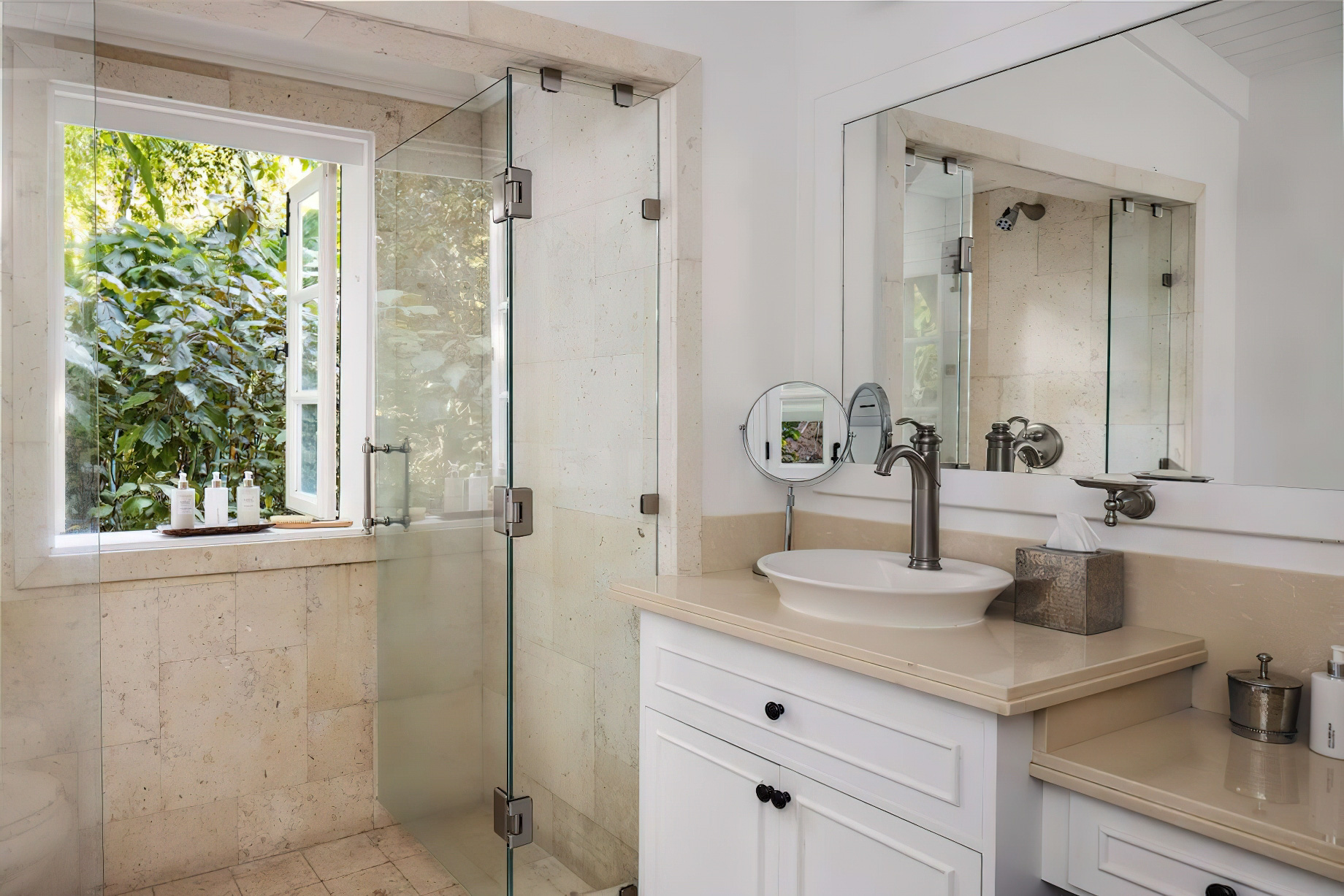 Sugar Beach, A Viceroy Resort – La Baie de Silence, Saint Lucia – Luxury Villa Bathroom