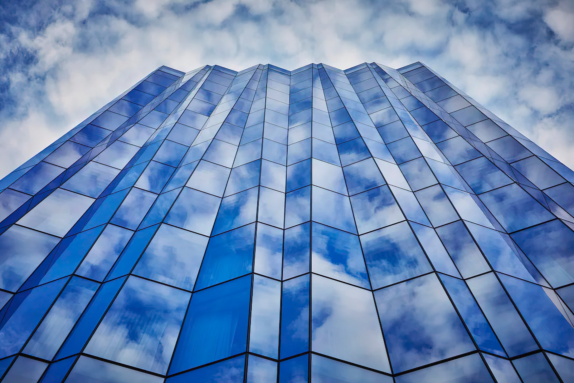 Viceroy Chicago Hotel – Chicago, IL, USA – Exterior Tower View
