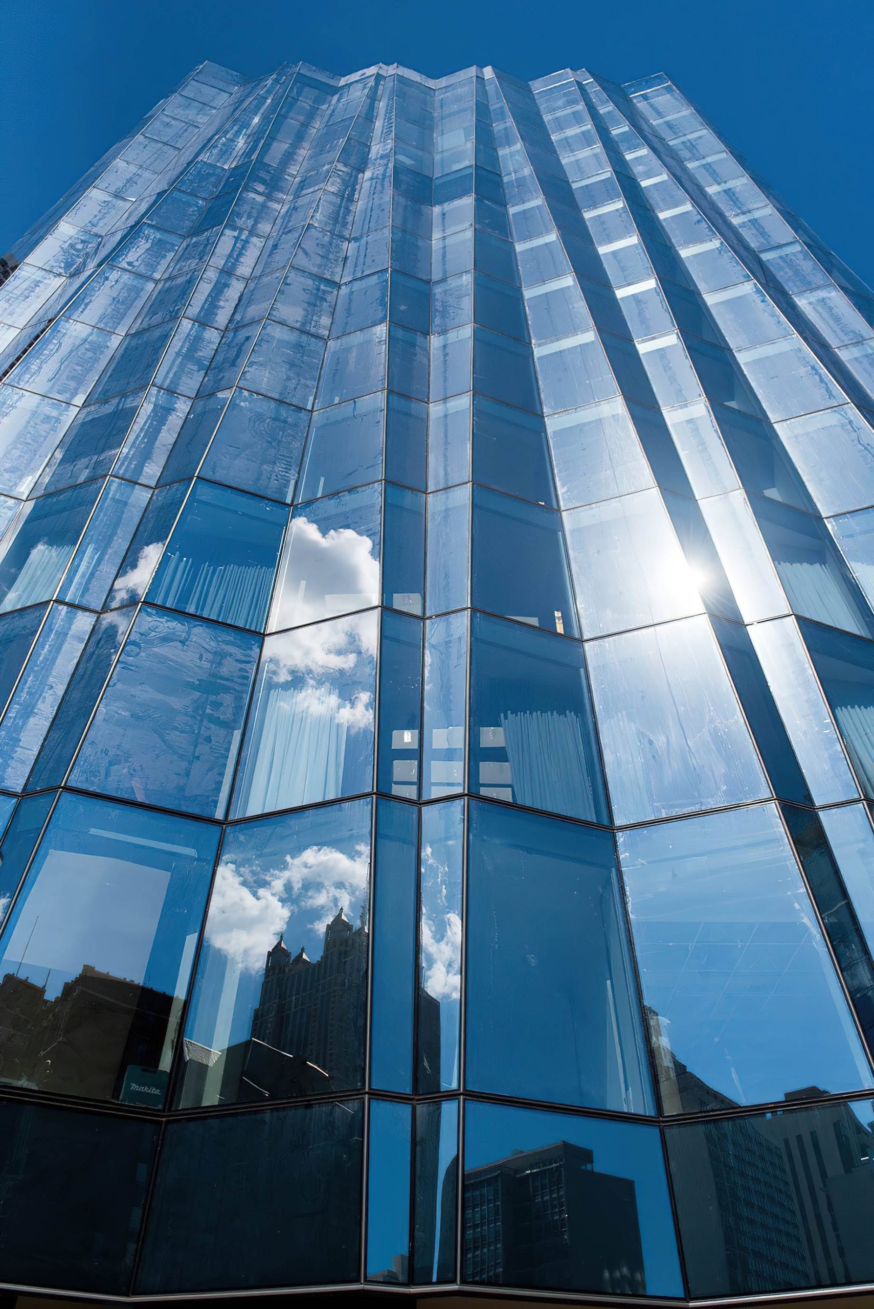 Viceroy Chicago Hotel – Chicago, IL, USA – Exterior Tower View