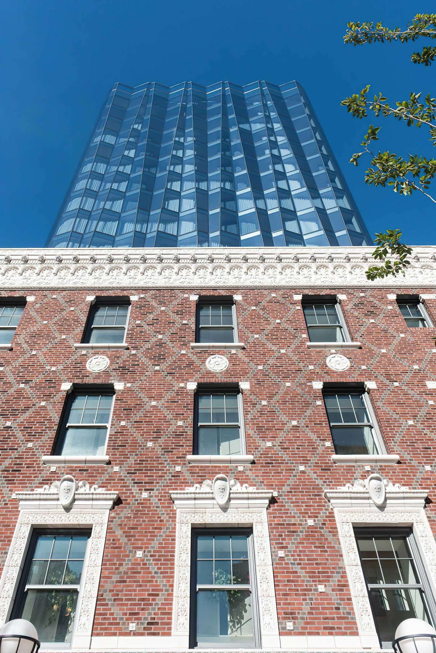 Viceroy Chicago Hotel - Chicago, IL, USA - Exterior Tower View