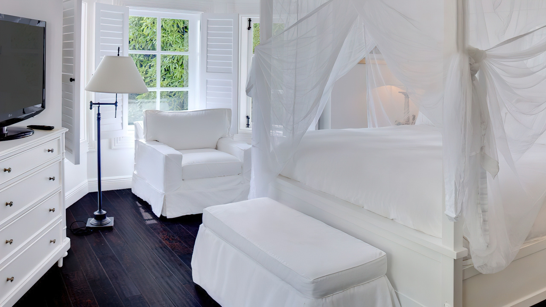 Sugar Beach, A Viceroy Resort – La Baie de Silence, Saint Lucia – Luxury Sugar Mill Room