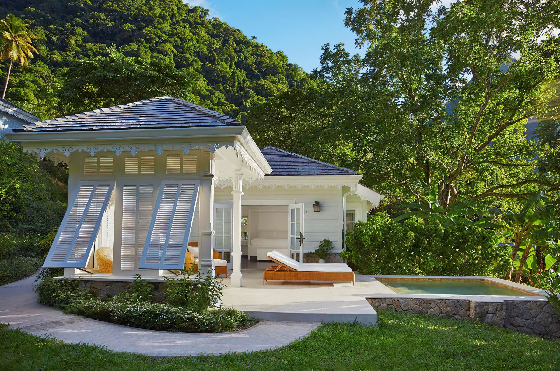 Sugar Beach, A Viceroy Resort – La Baie de Silence, Saint Lucia – Luxury Cottage Outdoor Area
