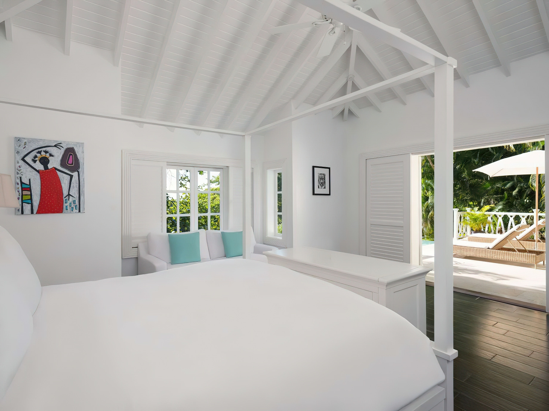 Sugar Beach, A Viceroy Resort - La Baie de Silence, Saint Lucia - Luxury Cottage Bed