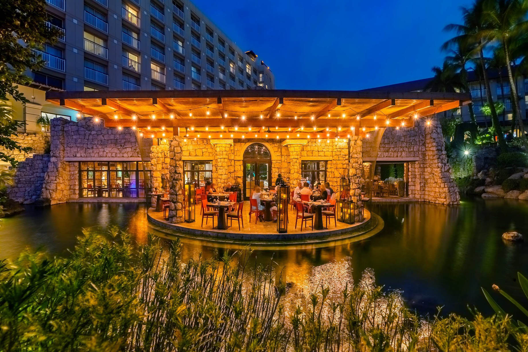 Hyatt Regency Aruba Resort & Casino - Noord, Aruba - Outdoor Restaurant Night View