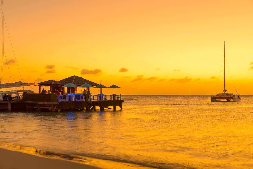 Hyatt Regency Aruba Resort & Casino - Noord, Aruba - Piets Pier Bar Sunset