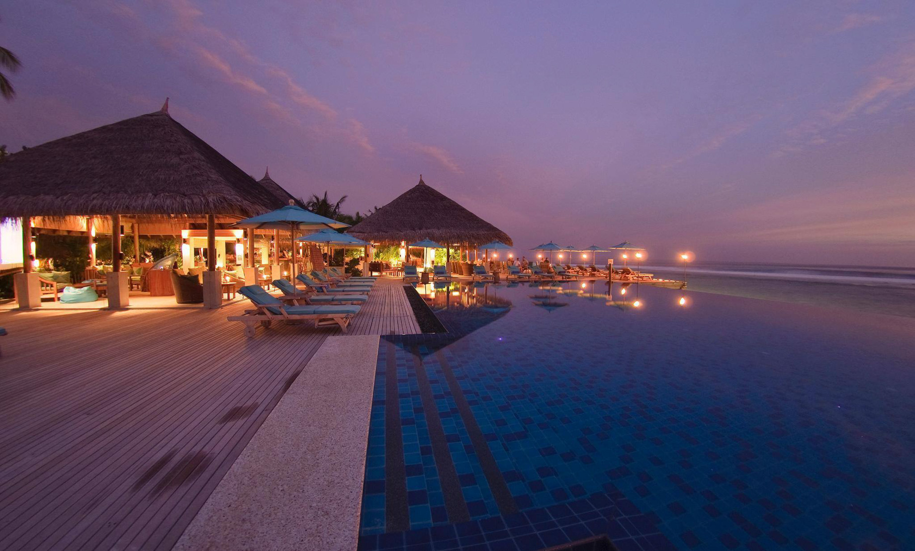 Anantara Veli Maldives Resort - South Male Atoll, Maldives - Infinity Pool Dusk