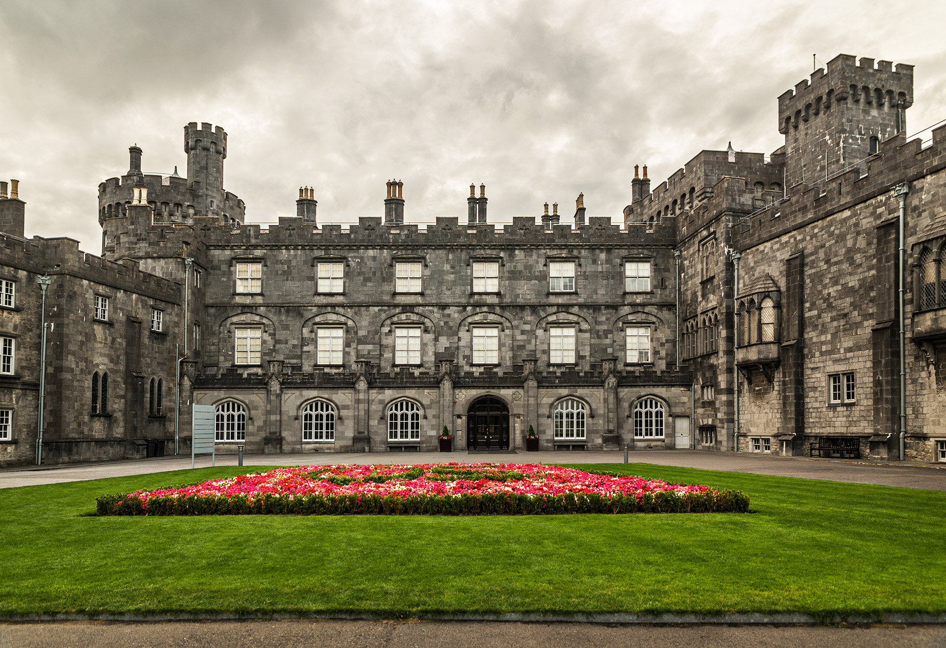 Kilkenny Castle - Kilkenny, Leinster, Ireland