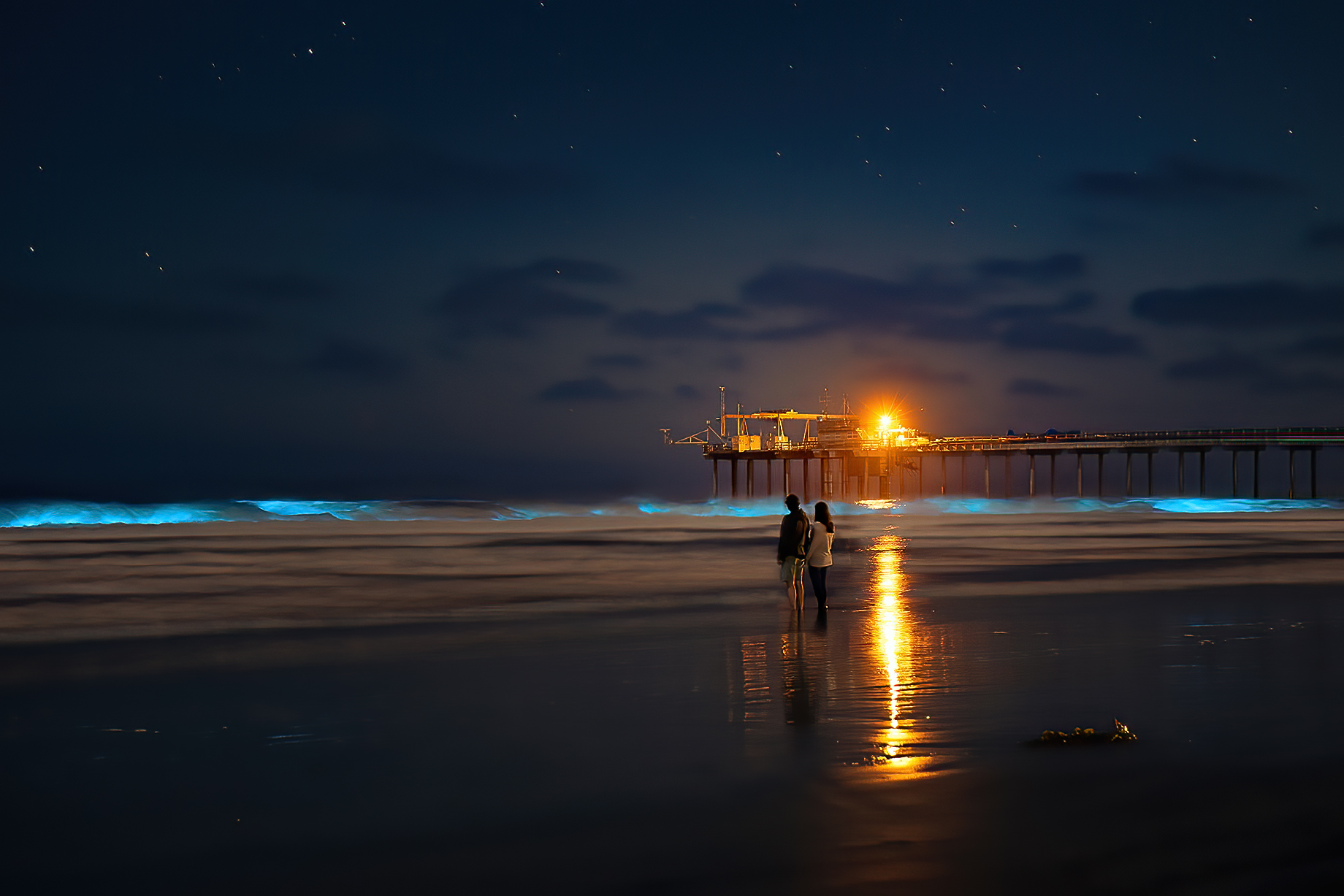 A Couple Enjoying The View At Scripps Beach, La Jolla, California, USA