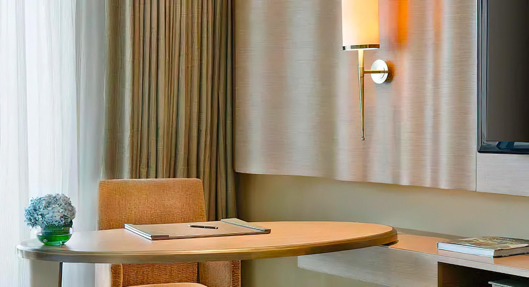 Anantara Eastern Mangroves Abu Dhabi Hotel - United Arab Emirates - Deluxe Balcony Room