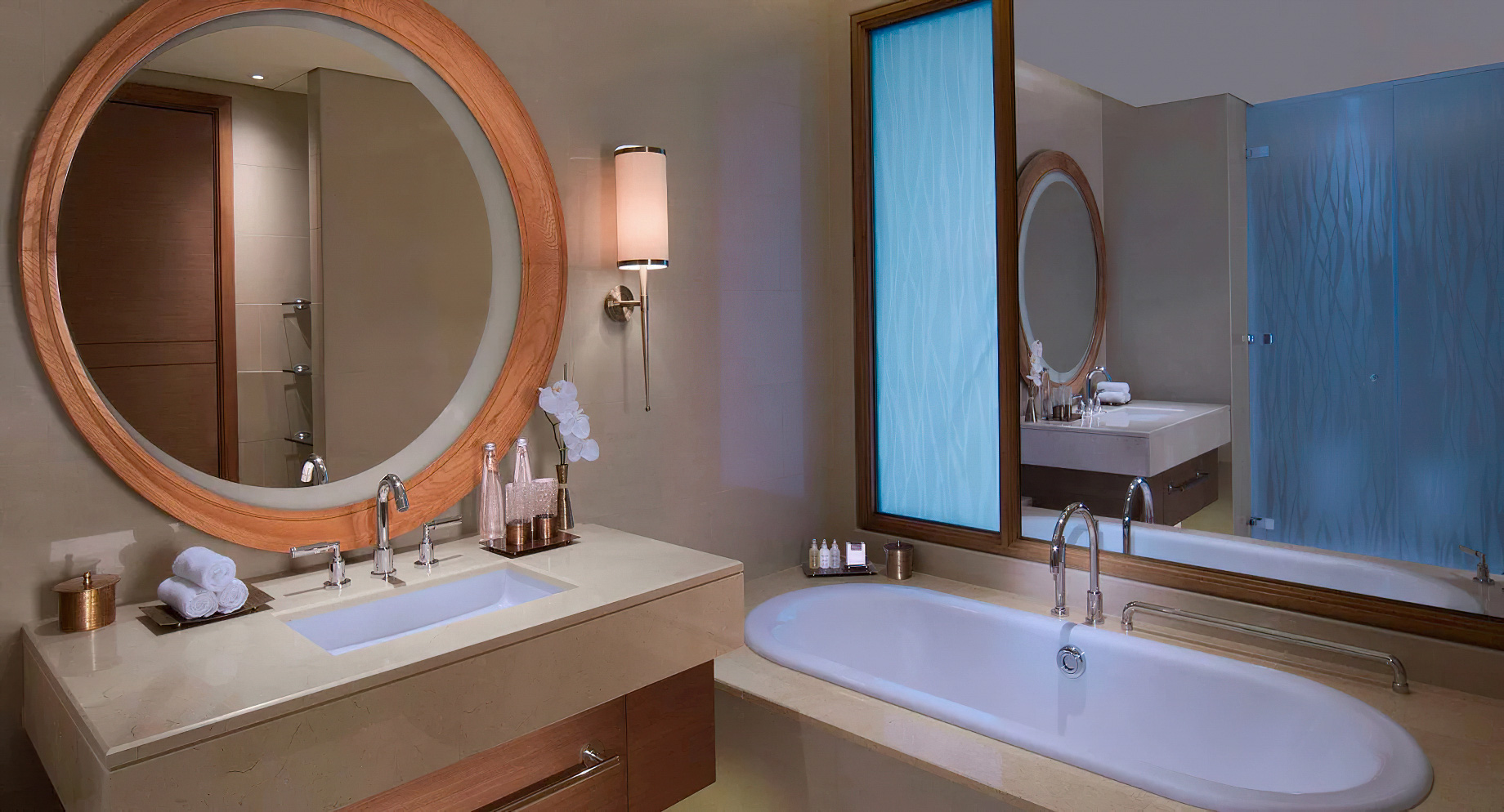 Anantara Eastern Mangroves Abu Dhabi Hotel – United Arab Emirates – Guest Bathroom