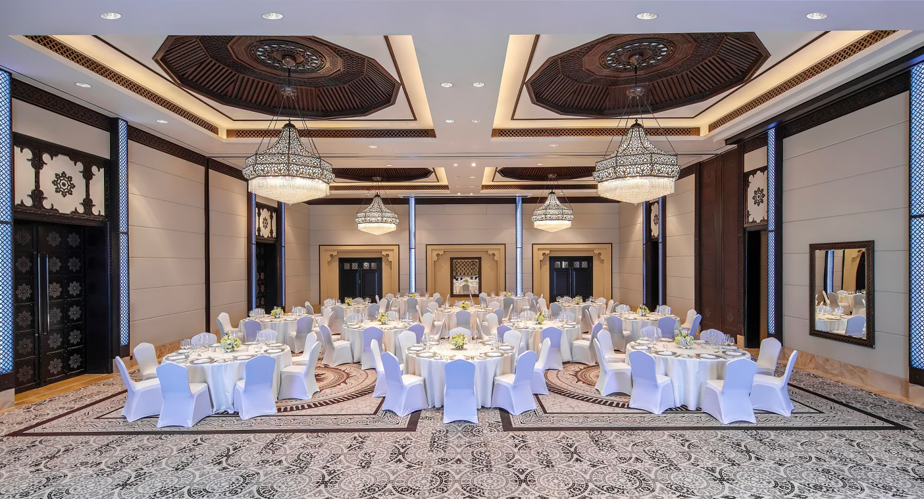 Qasr Al Sarab Desert Resort by Anantara - Abu Dhabi - United Arab Emirates - Ballroom