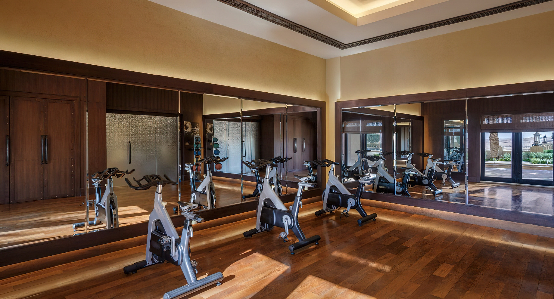 Qasr Al Sarab Desert Resort by Anantara - Abu Dhabi - United Arab Emirates - Gym Fitness Room