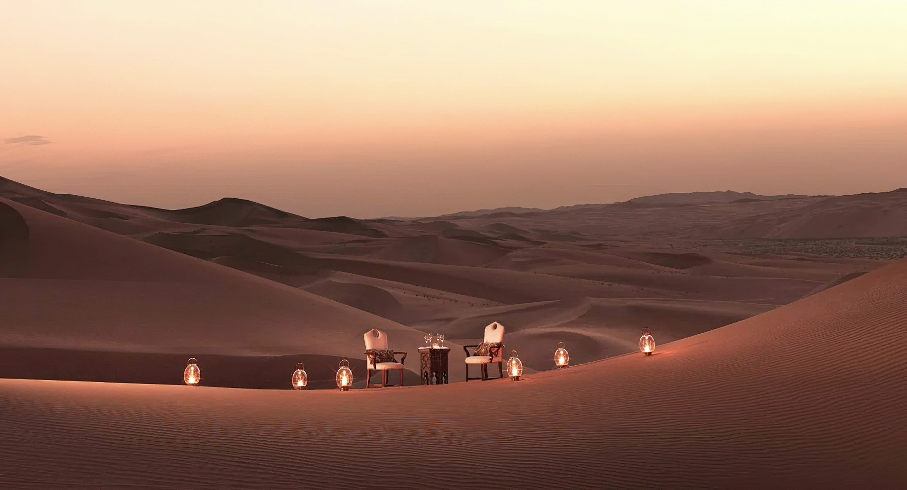 Qasr Al Sarab Desert Resort by Anantara - Abu Dhabi - United Arab Emirates - Dune Dining