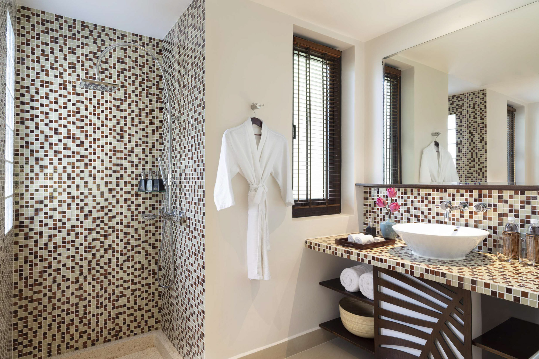 Anantara Hoi An Resort – Hoi An City, Vietnam – Bathroom