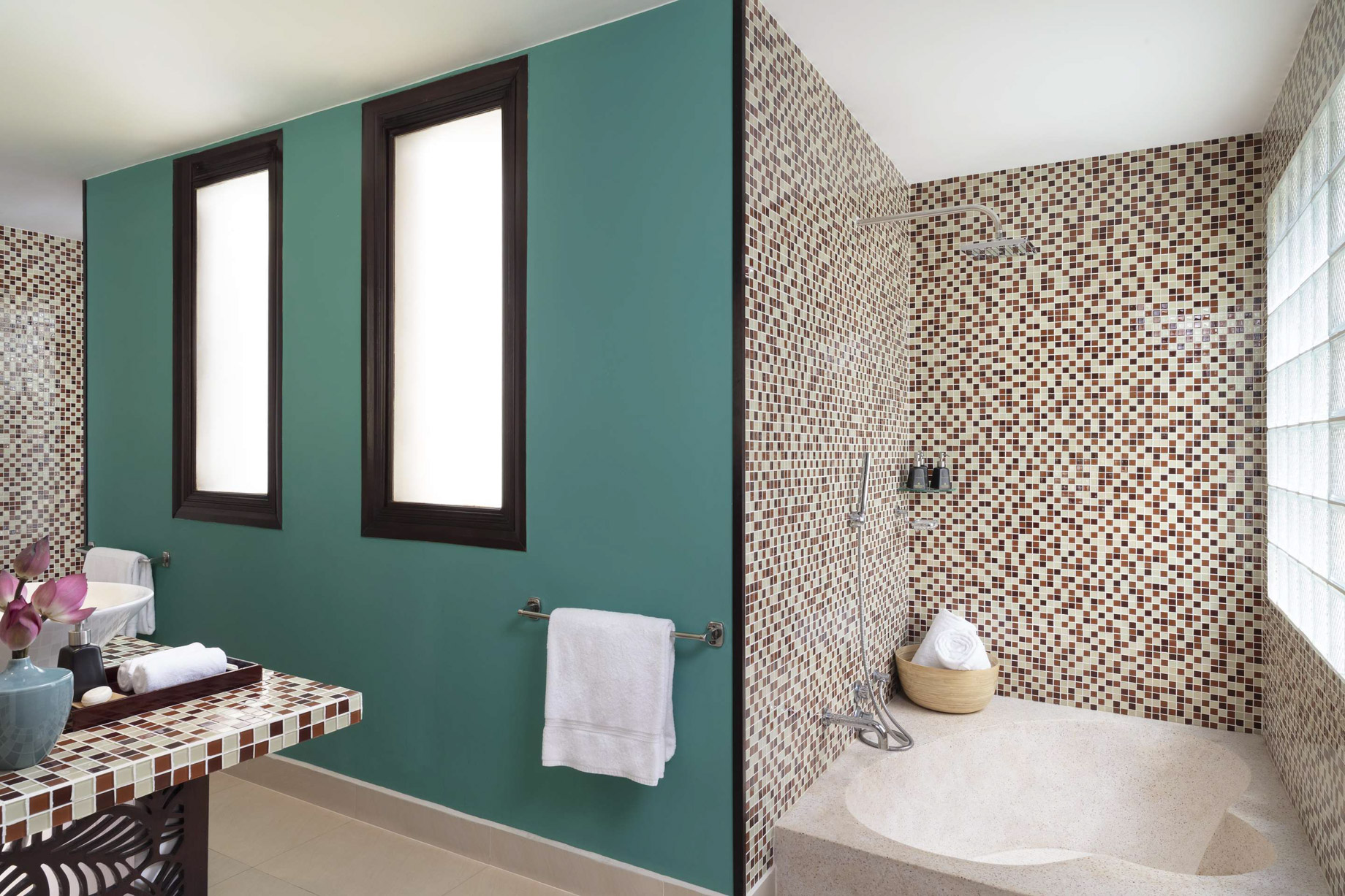 Anantara Hoi An Resort – Hoi An City, Vietnam – Bathroom