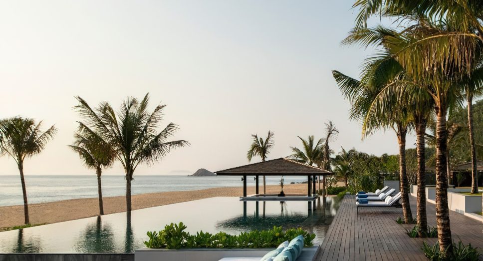 Anantara Quy Nhon Villas Resort - Quy Nhon, Vietnam - Pool Bar & Lounge