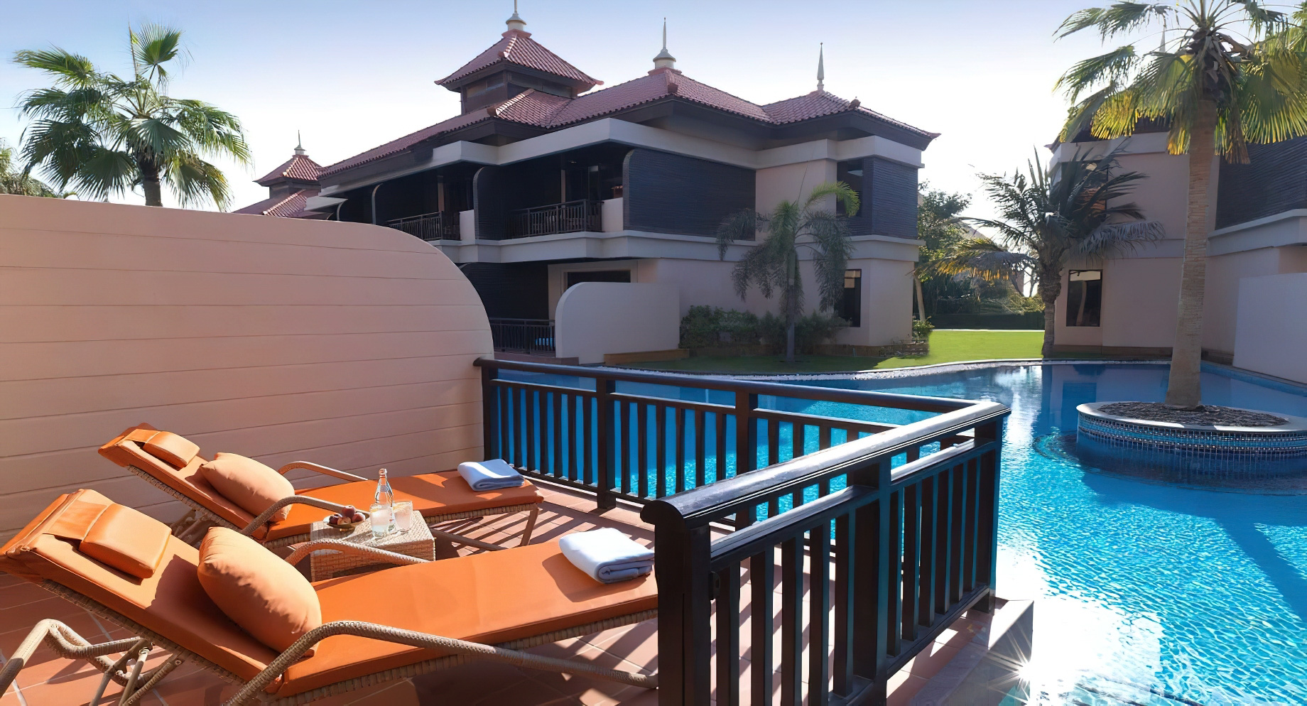 Anantara The Palm Dubai Resort - Dubai, UAE - Premier Lagoon Access Room