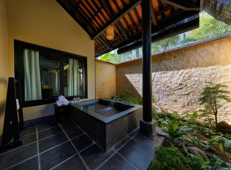 Anantara Mui Ne Resort - Phan Thiet, Vietnam - Villa Outdoor Bath