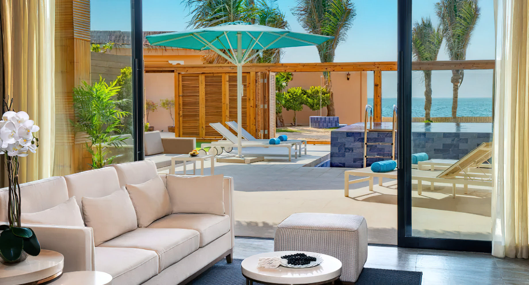 Anantara World Islands Dubai Resort - Dubai, UAE - Deluxe Beach Pool Suite