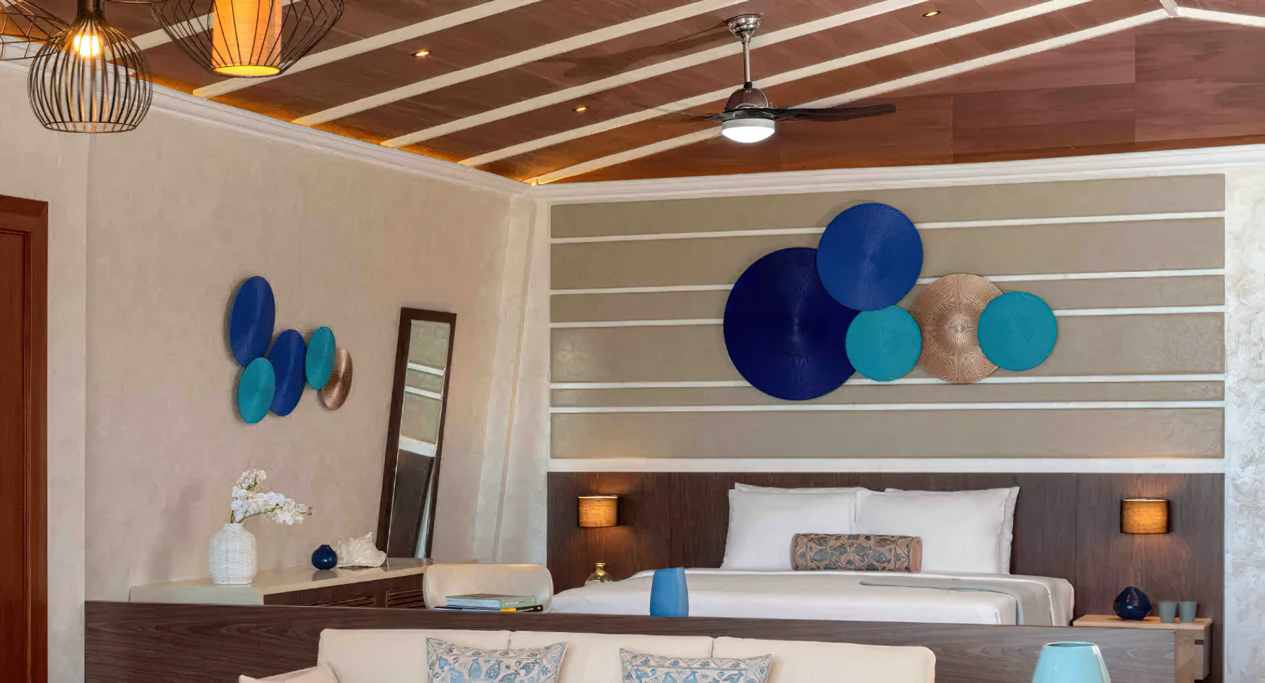 Anantara World Islands Dubai Resort - Dubai, UAE - Deluxe Beach Pool Suite