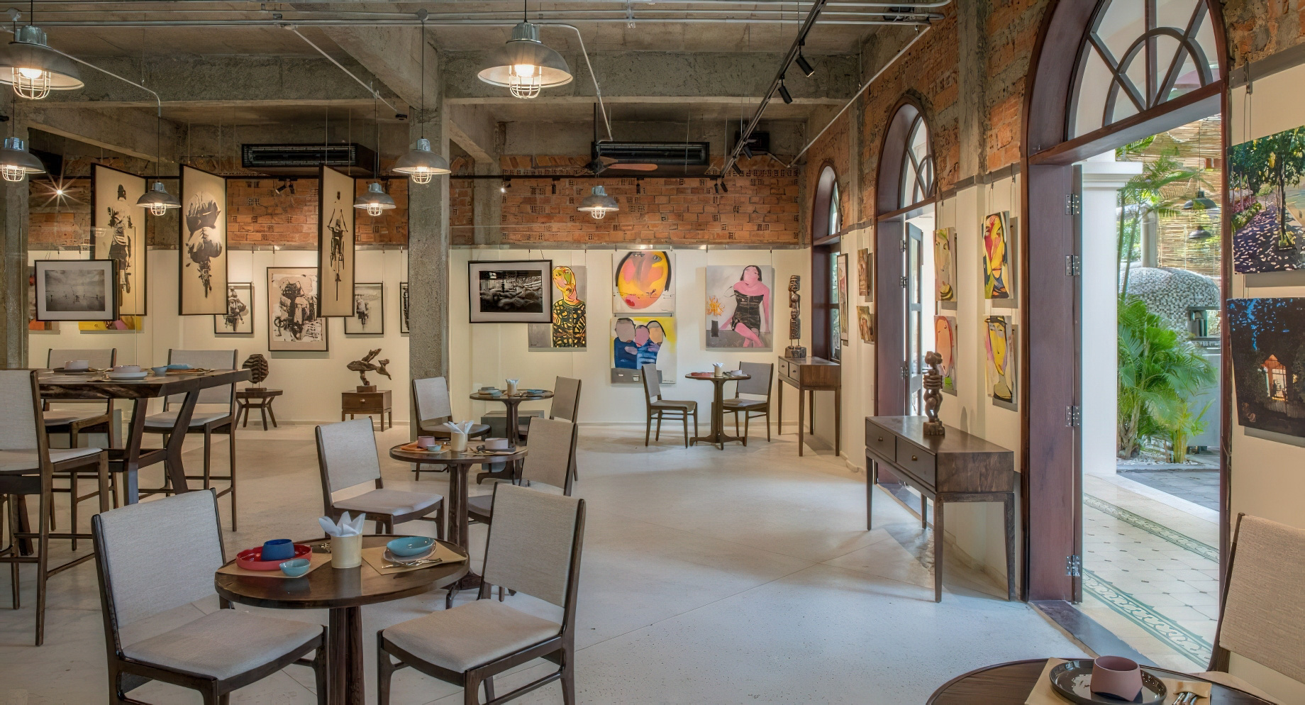 Anantara Hoi An Resort - Hoi An City, Vietnam - Art Space Bistro