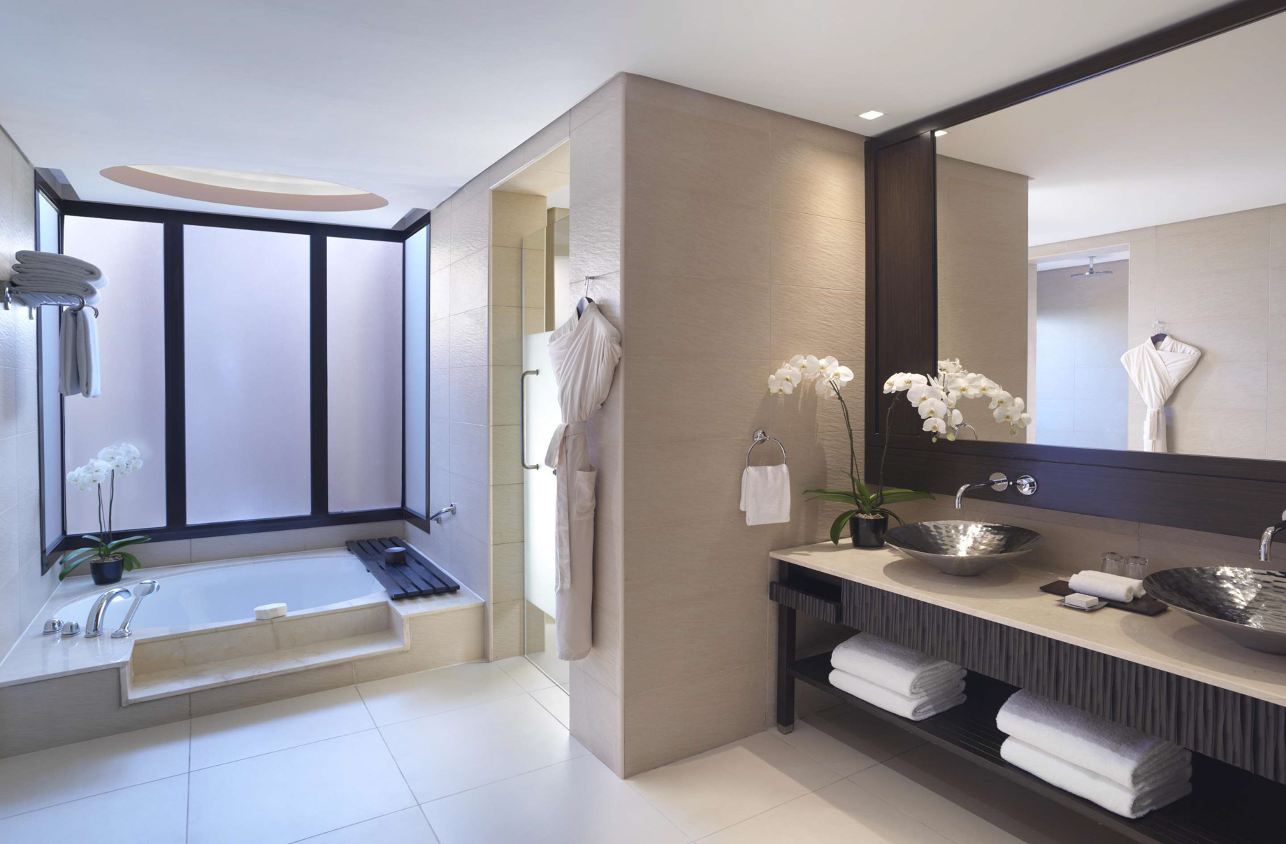 Anantara The Palm Dubai Resort – Dubai, UAE – Two Bedroom Beach Pool Villa Bathroom
