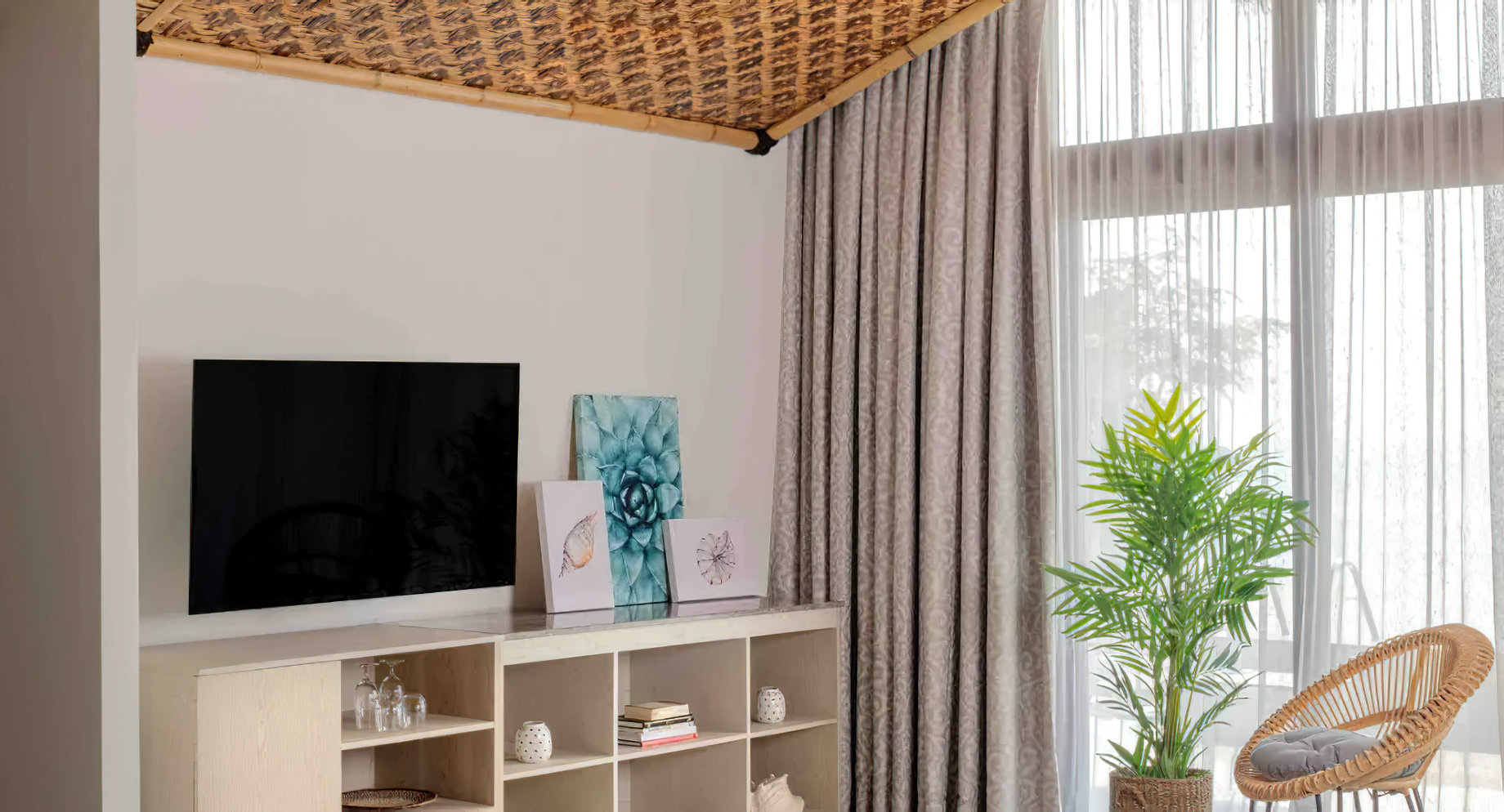 Anantara World Islands Dubai Resort - Dubai, UAE - Junior Beach Pool Suite