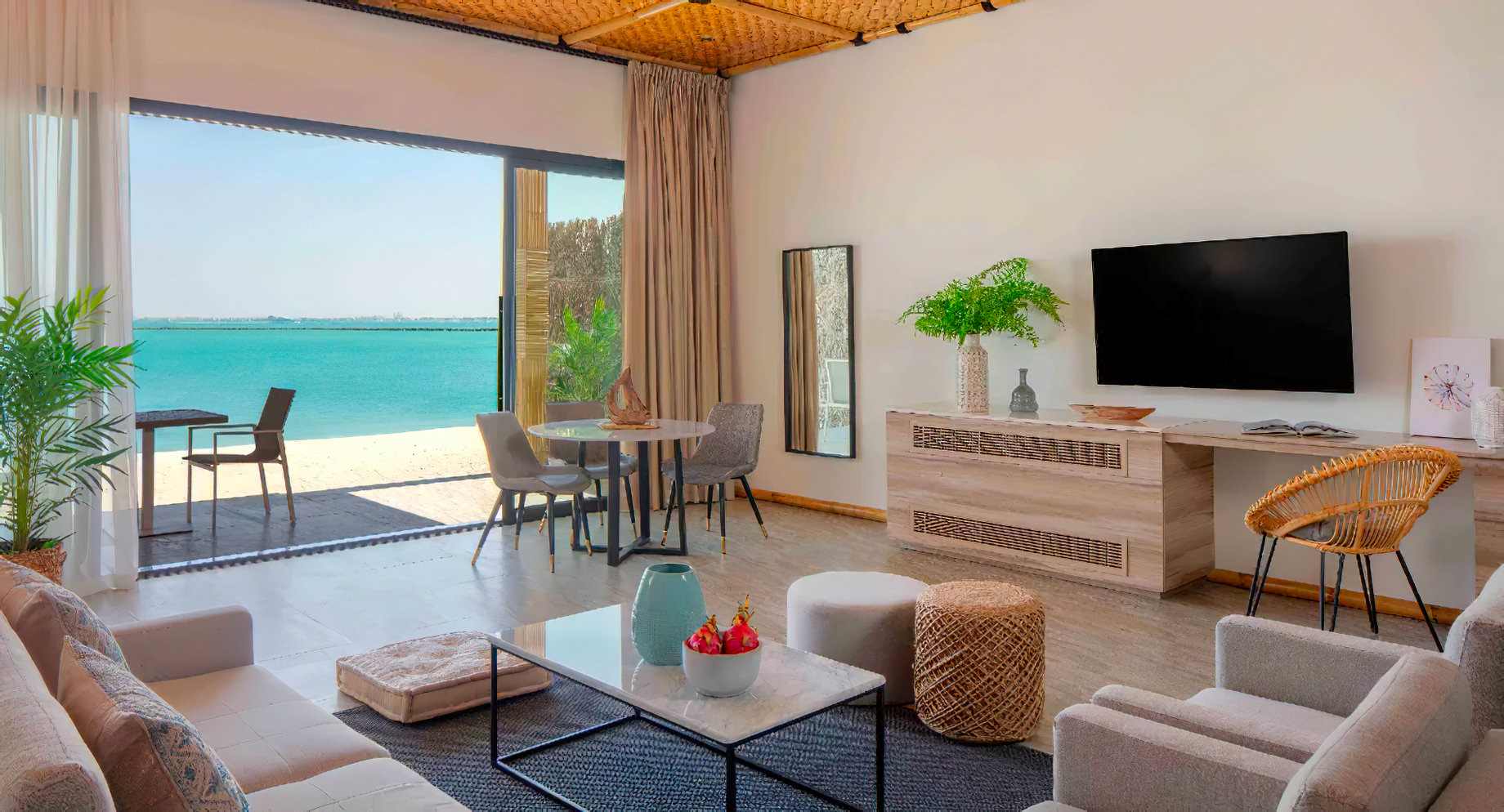 Anantara World Islands Dubai Resort - Dubai, UAE - Junior Beach Access Suite