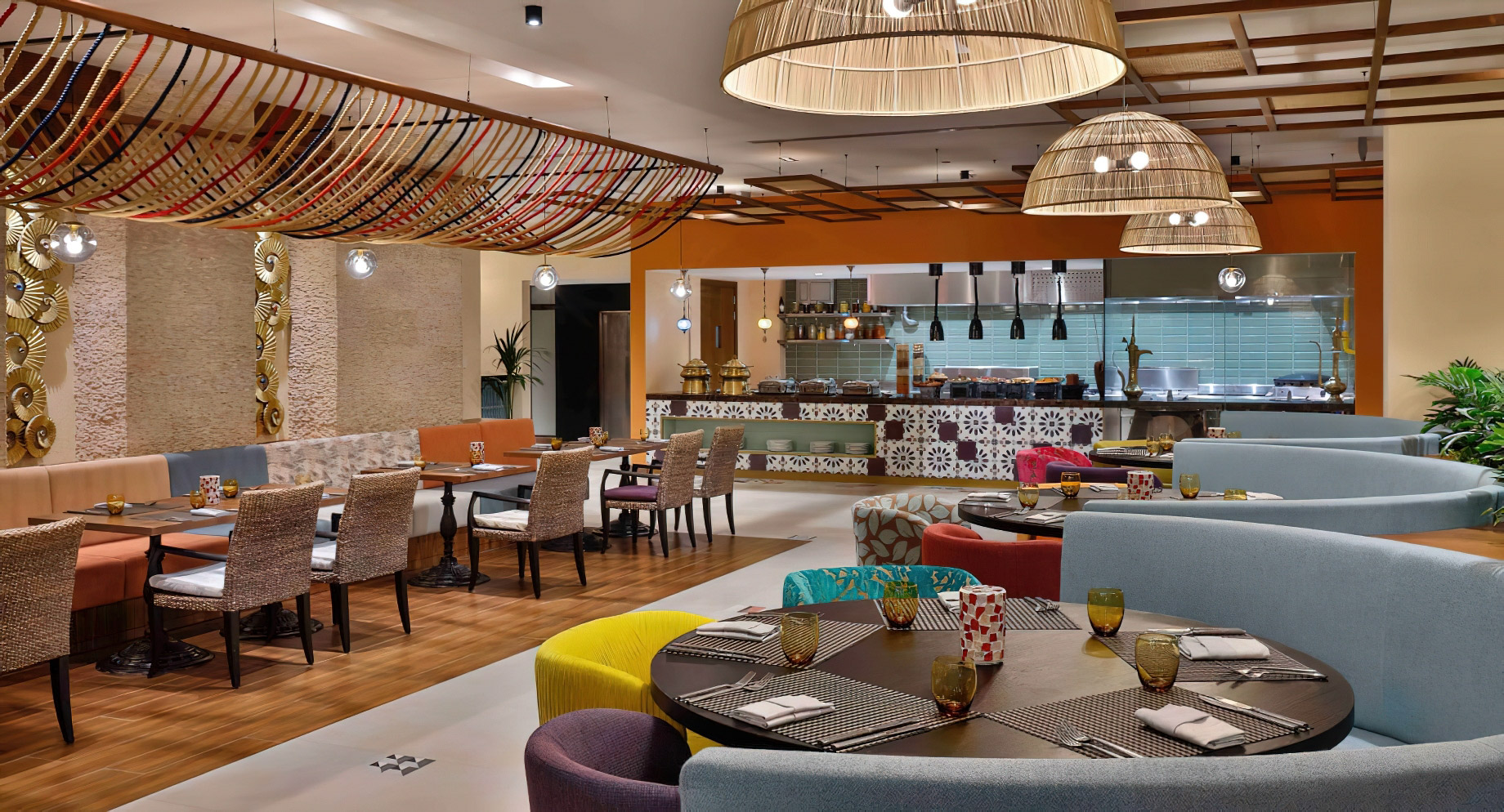 Anantara The Palm Dubai Resort - Dubai, UAE - Crescendo Restaurant