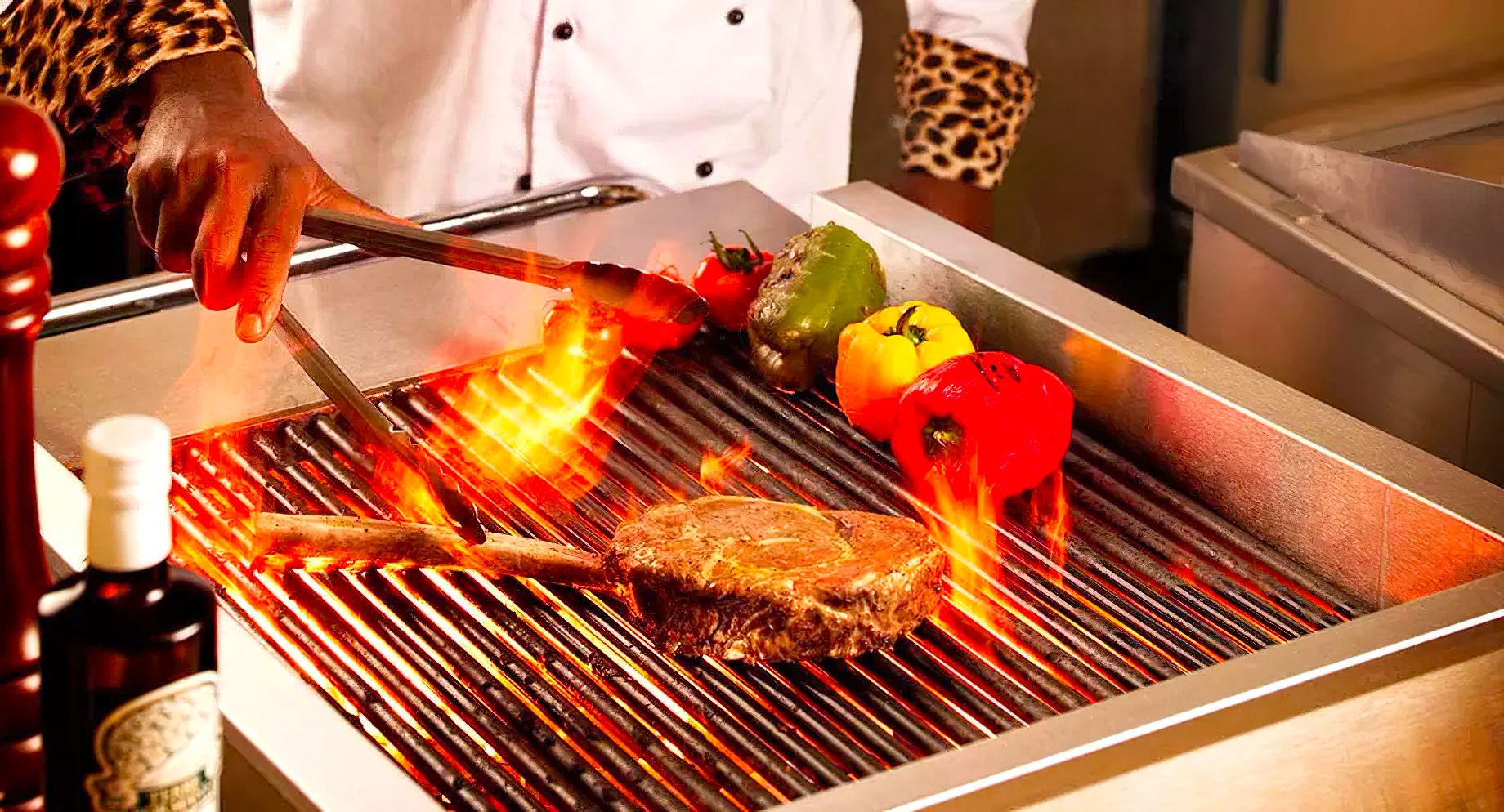 Anantara Sir Bani Yas Island Al Sahel Villa Resort - Abu Dhabi, UAE - Savannah Grill & Lounge