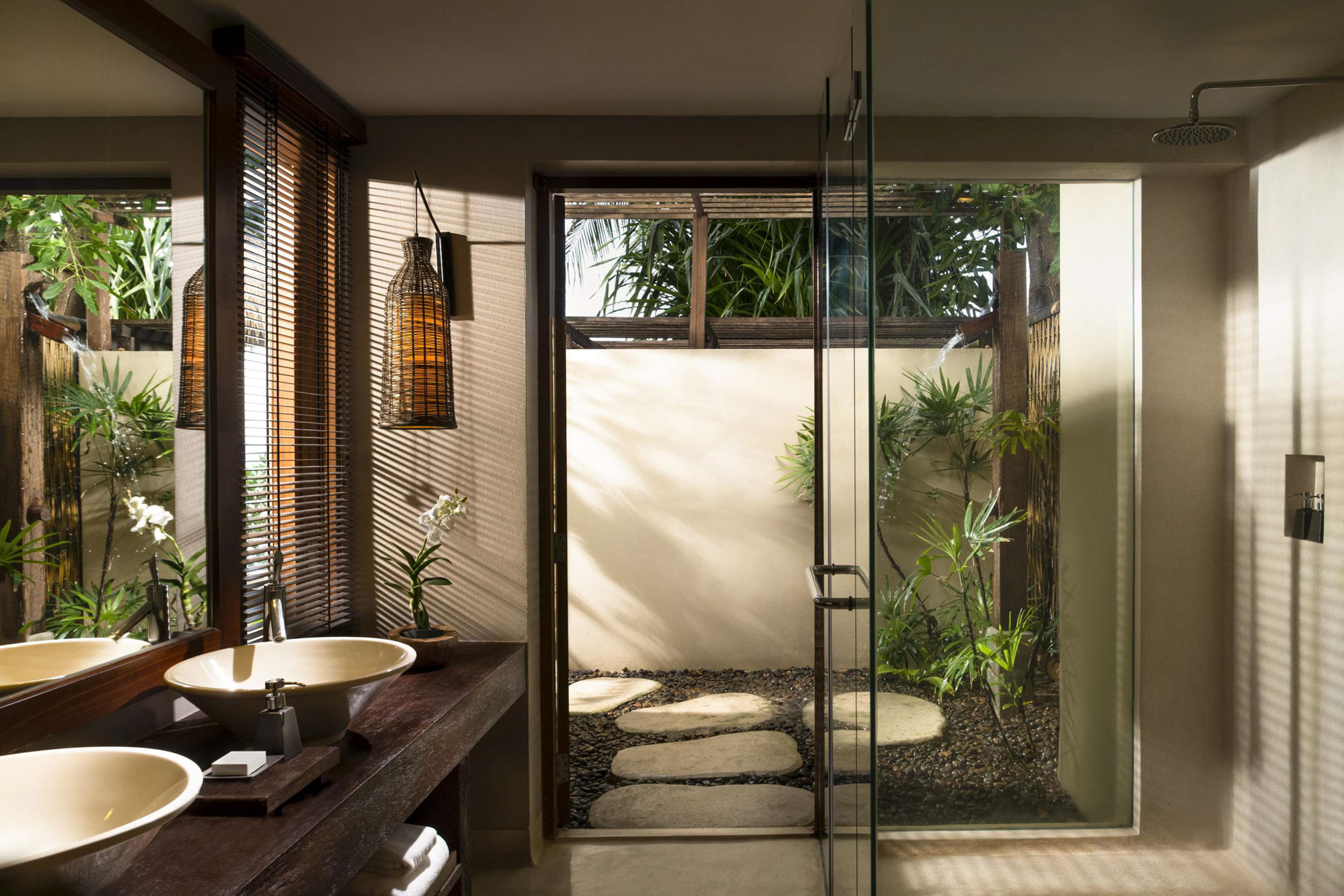 Anantara Rasananda Koh Phangan Villas Resort – Thailand – Guest Bathroom
