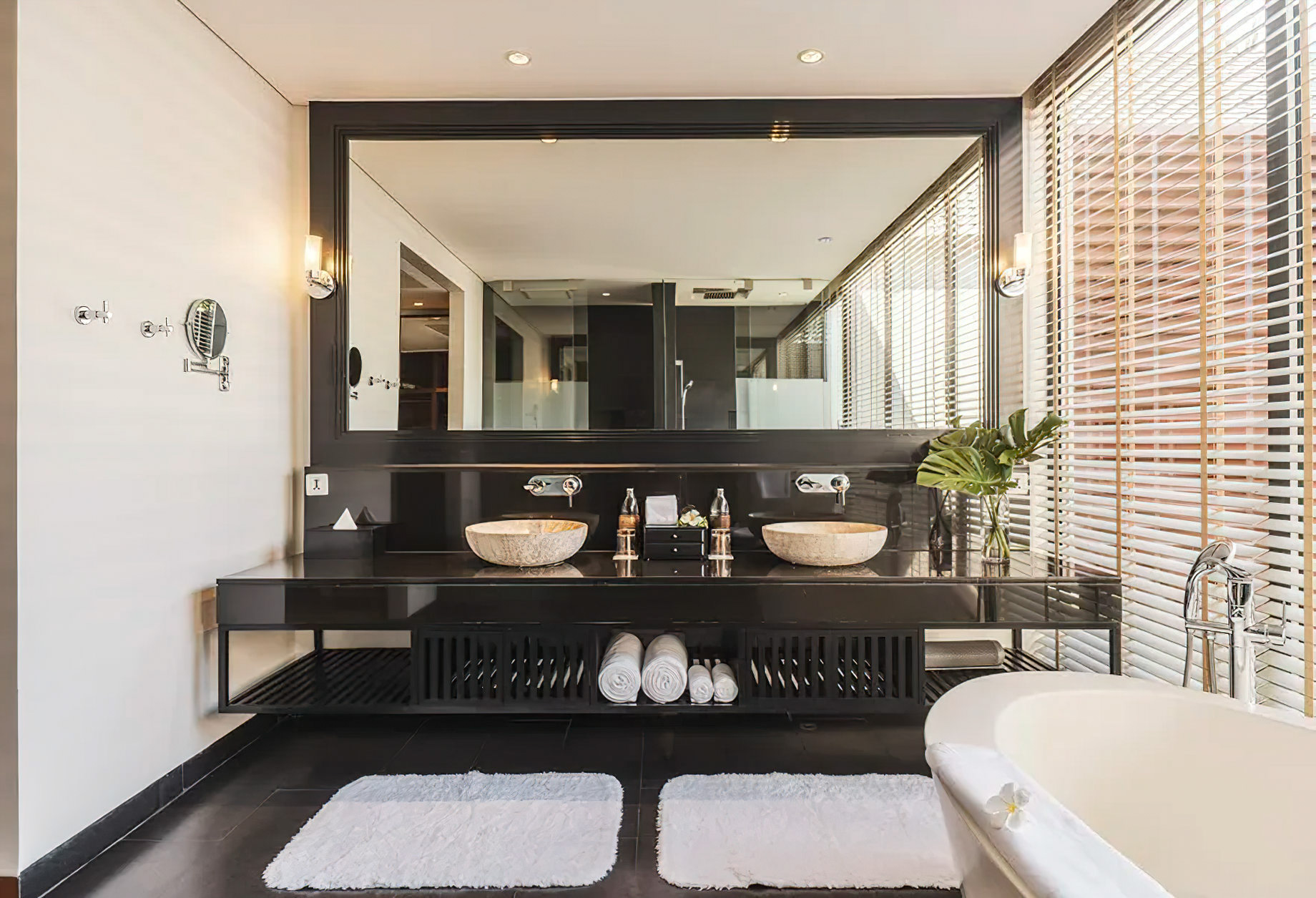 Anantara Mai Khao Phuket Villas Resort – Thailand – Villa Bathroom